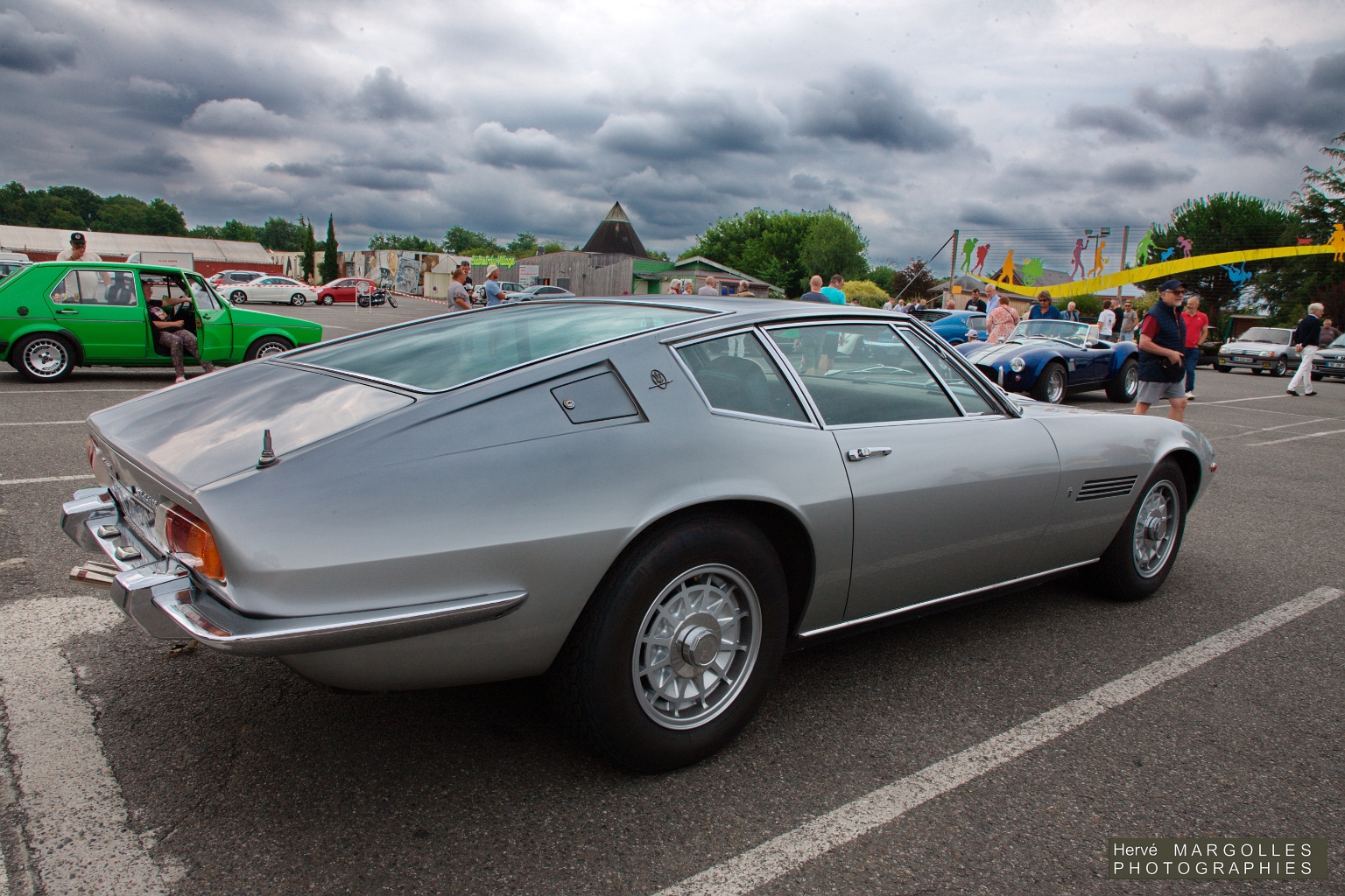 Maserati Ghibli 1967-01.jpg